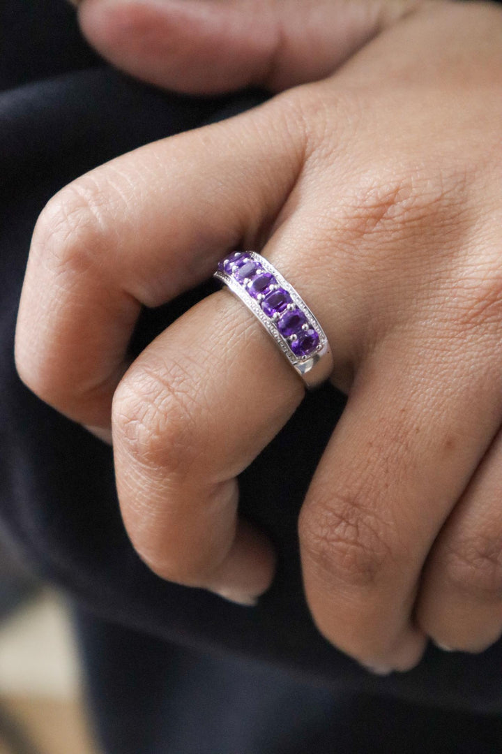 A closeup image of Amethyst Promise Ring -4 by carat For You 