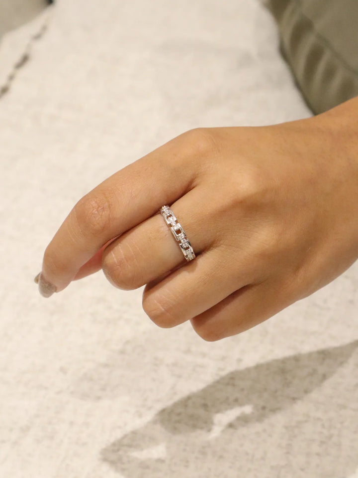 Chain Link Moissanite Statement Ring
