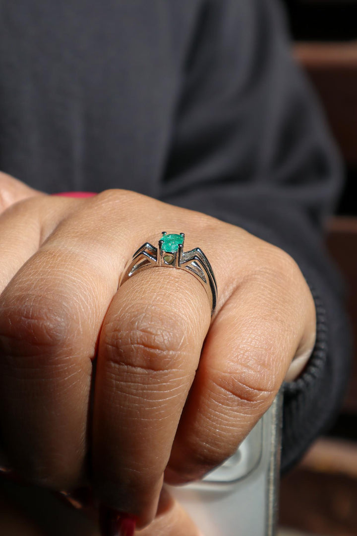 A closeup image of Emerald Solitaire Ring -2 by Carat For You 
