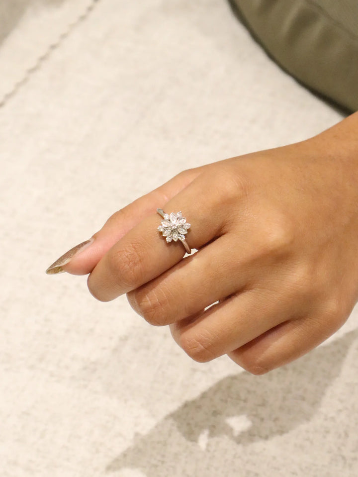 Floral Snowflake Moissanite Statement Ring