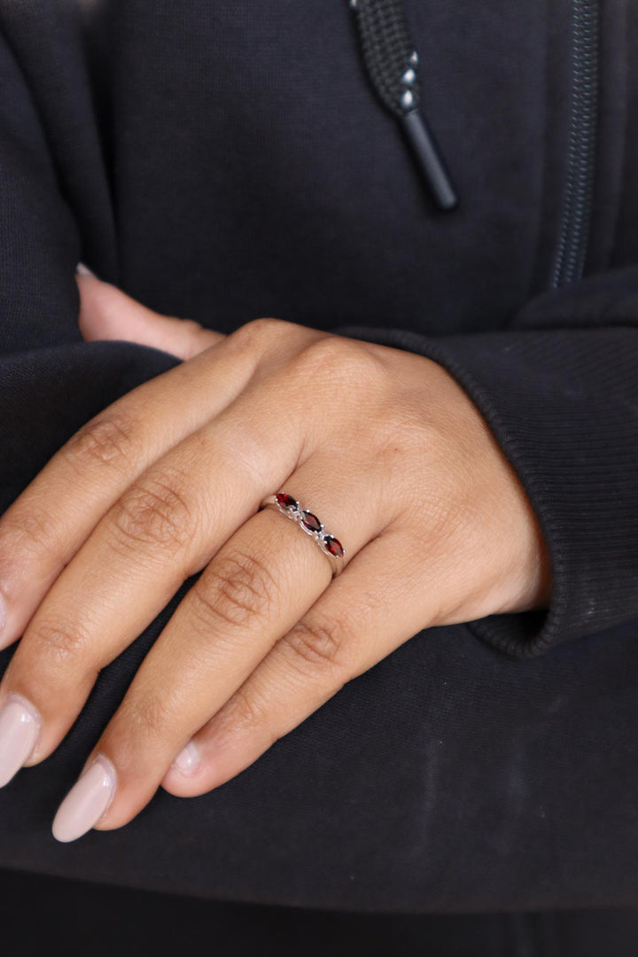 A closeup image of Minimalist Garnet Ring -4 by carat For You 