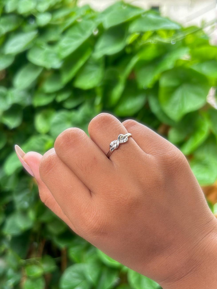 Model Waring Infinity Minimalist Moissanite Ring by carat for you