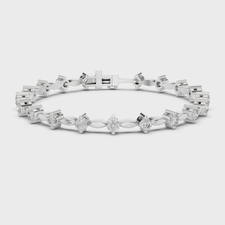 18K White Gold Vermeil Purv PetalLink Moissanite Bracelet Video