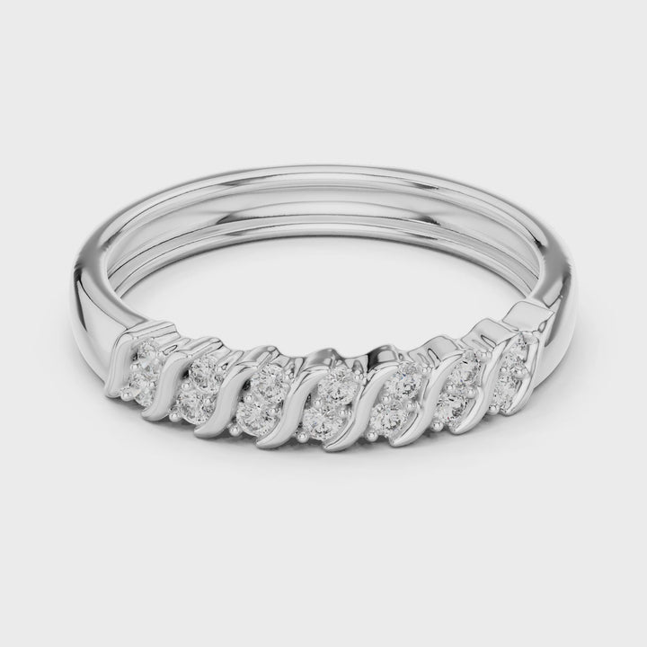 18K White Gold Vermeil Siri Wave Moissanite Ring Video