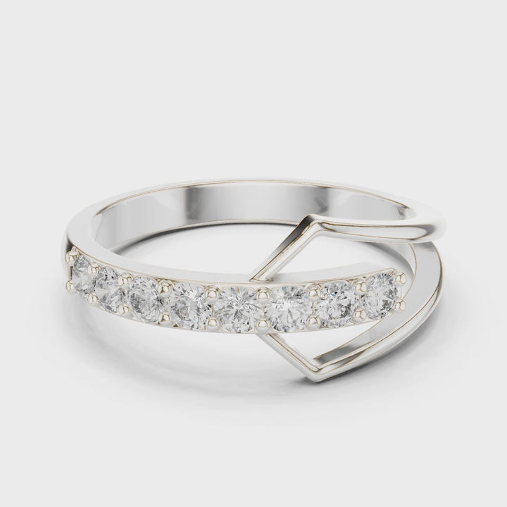 18K White Gold Steelline Minimalist Moissanite Ring Video